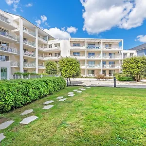 Holiday park Vacanceole - Le Domaine De Bertheaume, Plougonvelin